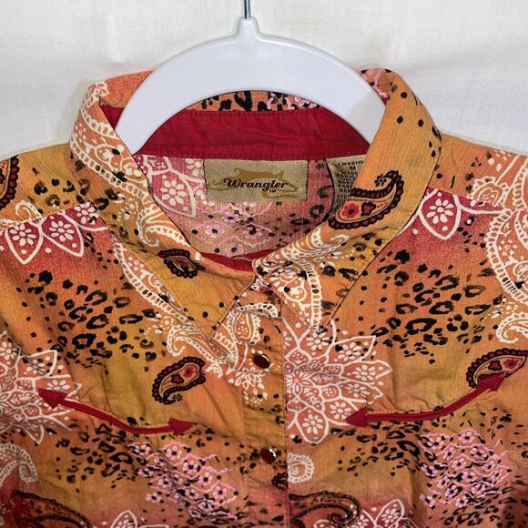 Wrangler Women’s Ruby Red Snap Shirt Size Medium Orange Floral Western Rodeo - Picture 3 of 12
